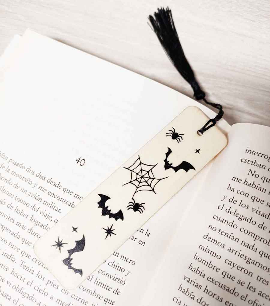 punto-libro-halloween