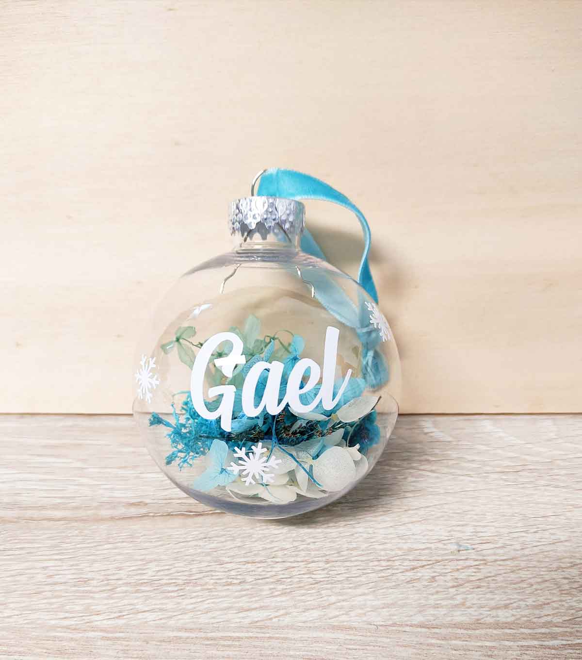 bola-navidad-personalizada-con-flores-secas bolas-navidad-personalizadas-con-flores