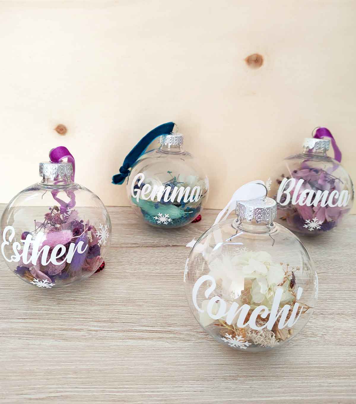 bola-navidad-rellena-flores-secas-personalizada bola-navidad-rellena-flores-secas-personalizada