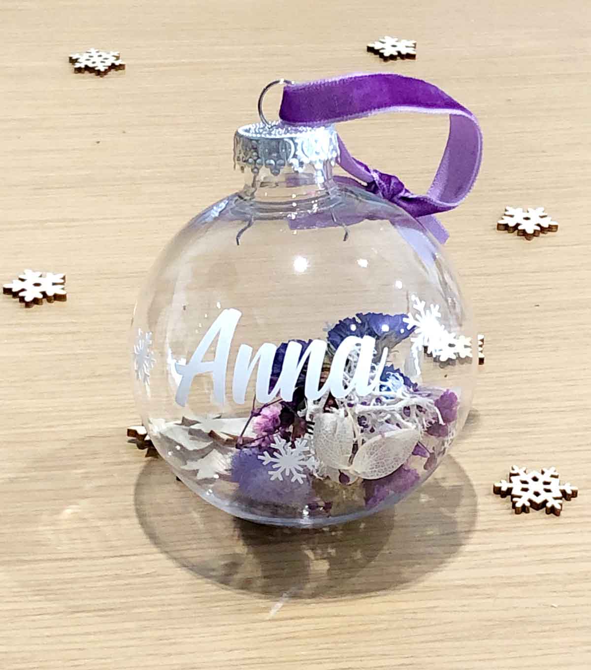 bola-navidad-transparente-flores-secas Bola-de-navidad-con-nombre-personalizada
