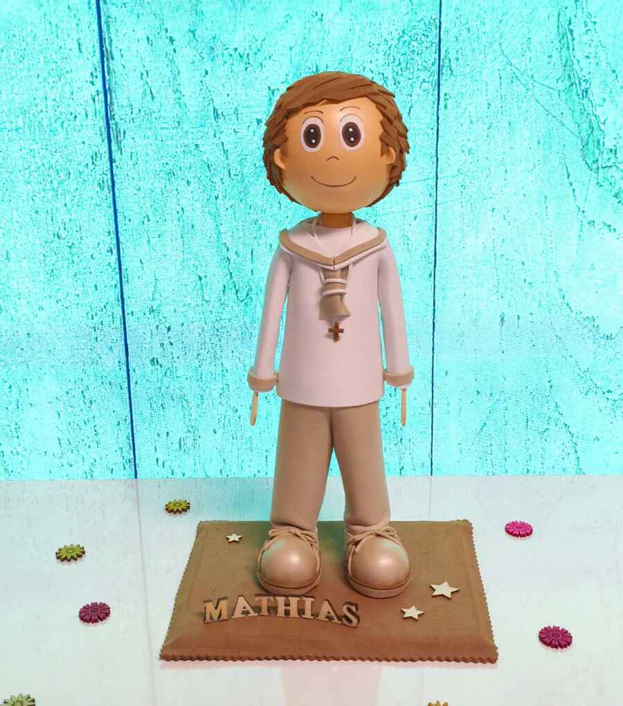 Fofucha comunion niño
