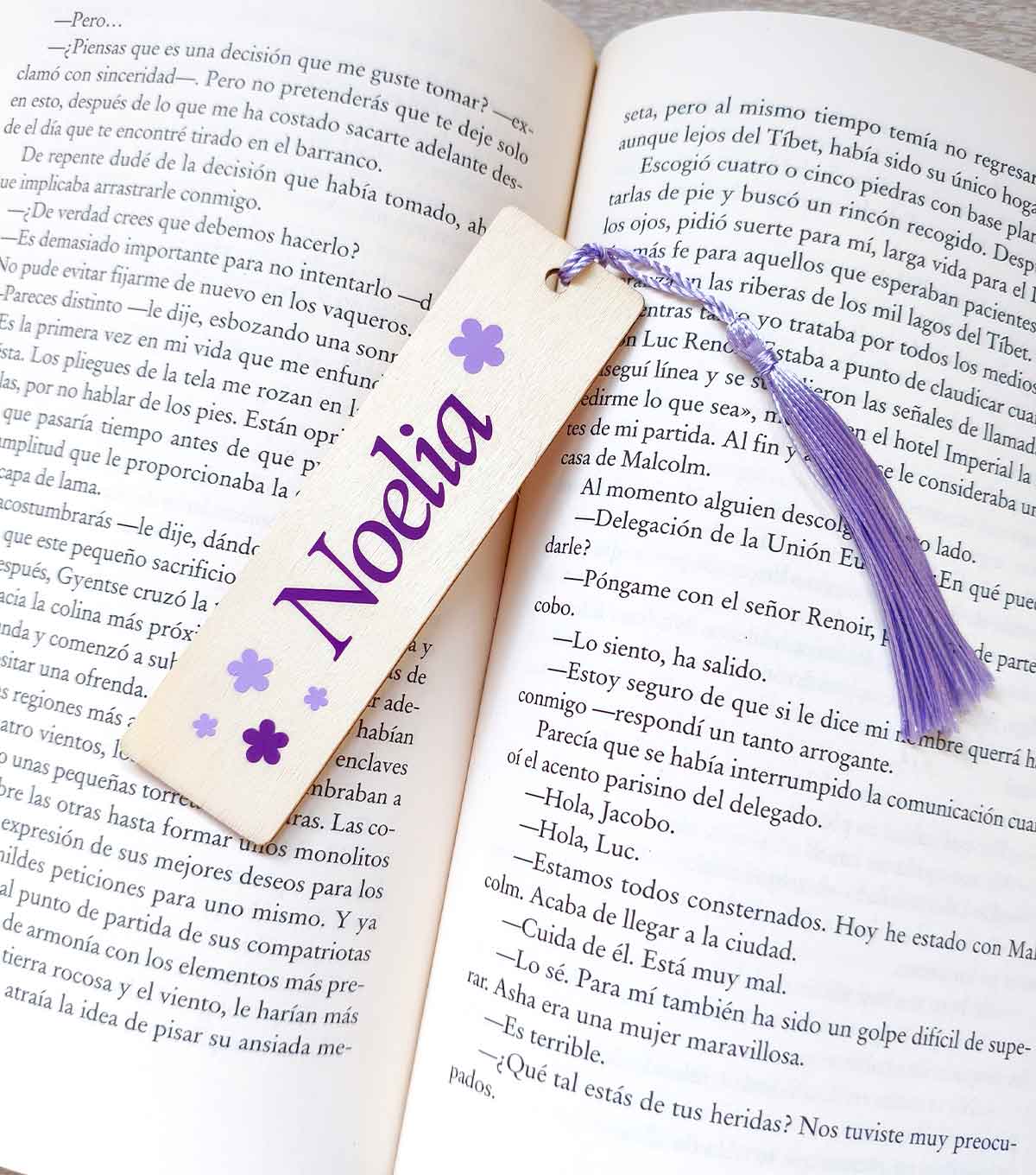 marcapaginas-personalizado-flores-con-nombre marcapaginas-personalizado-flores-con-nombre